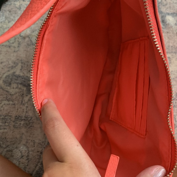 Stylish Black and Coral Handbag Set - Picture 5 of 6